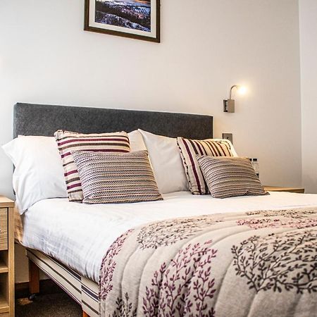 The Rostrevor Inn エクステリア 写真