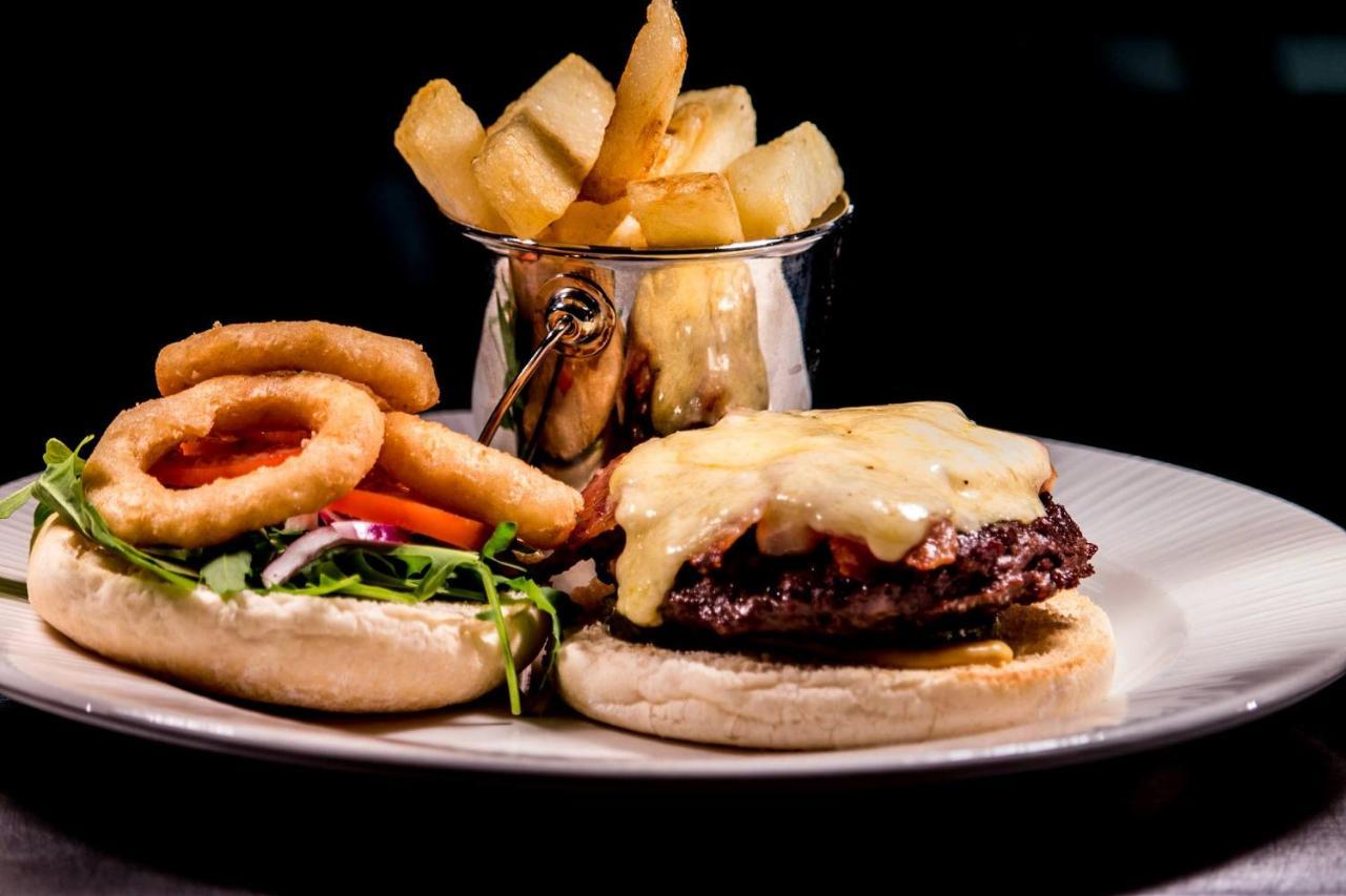 The Rostrevor Inn エクステリア 写真