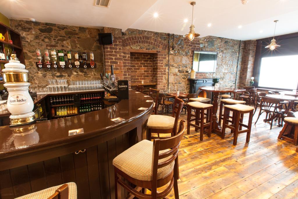 The Rostrevor Inn エクステリア 写真