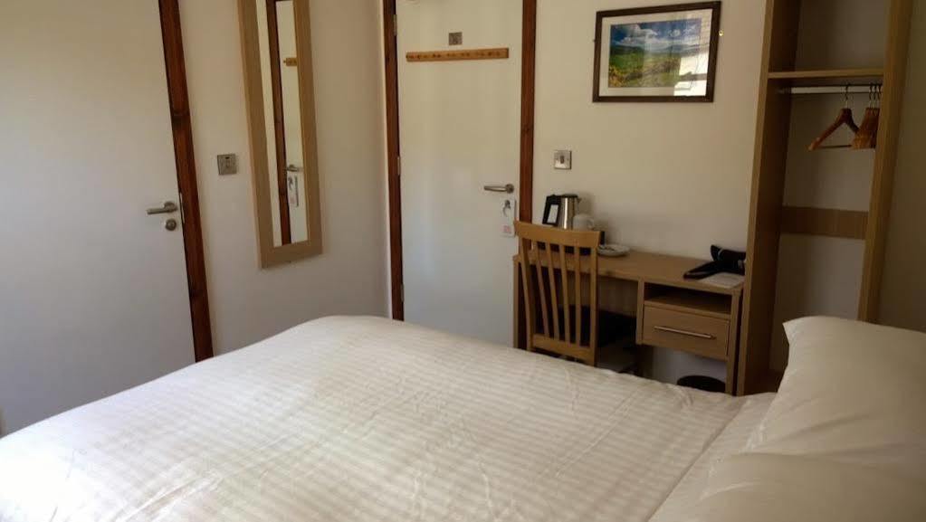 The Rostrevor Inn エクステリア 写真